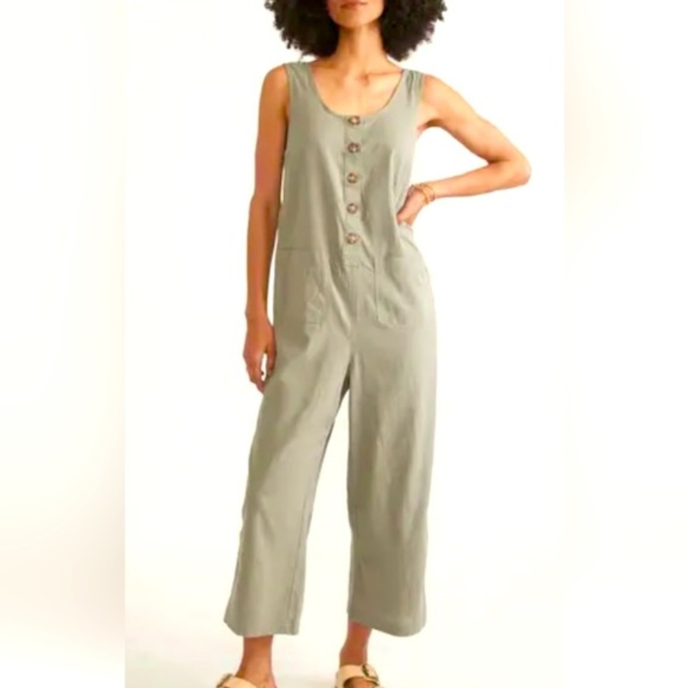 Women’s Sage Green Sleeveless Button Front Cropped Jumpsuit M Modern Minimalist